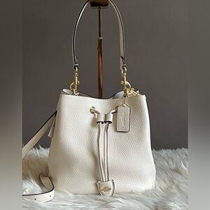 CBH06 - Coach Rowan Bucket Bag